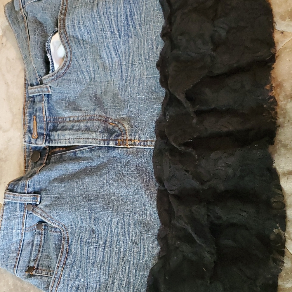 Lace trimmed Jean mini skirt